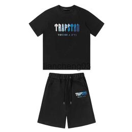 Men's T-Shirts Trapstar Mens T Shirt Pants 2 Piece Sets Designer Rainbow Towel Embroidery Decoding Tshirts Men's Black White Round Neck T-shirt J230603