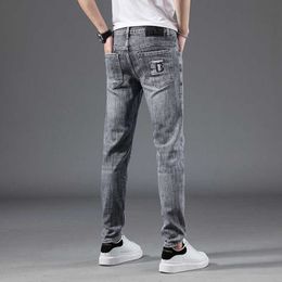 Men's Jeans designer 8A Top Original B urberry Shorts and pants online shop Spring New Cotton Korean Version Slim Fit Smoky Grey Embroidery