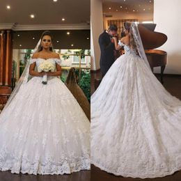 2019 White Princess Wedding Dresses Off Shoulder Lace Beads Sweep Train Bridal Ball Gowns Plus Size Chapel Vestido De Novia311D