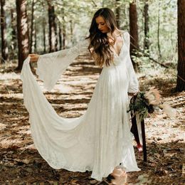 2023 Country Style Boho Lace Wedding Dresses Gown With Long Flare Sleeve V Neck A Line Beach Bridal Gowns Bohemian Plus Size Bride198E