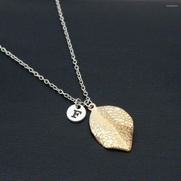 Pendant Necklaces Fashion Simple Leaves Leaf Necklace Alphabet Letter Women Chain Friendship Gifts With Card