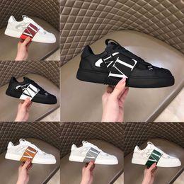 Luxury brand leisure shoes sports running shoes fashion leather patchwork low-cut sports shoes track platform platform wedges round toe lace-up men's flat shoes.