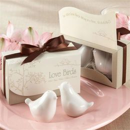 50pcs lot25boxes Unique Wedding Gift of Love birds ceramic salt and pepper shakers Wedding Favours and Love Party Favors228a