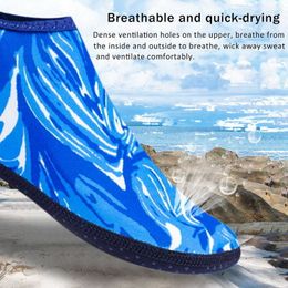 Water Shoes Women's water swimming anti slip diving socks solid summer beach sports shoes Zapatos hombre new P230605 good