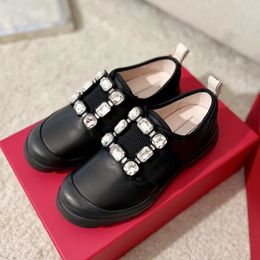 Дизайнерская повседневная обувь роскошная бренда женская туфли с застежкой для розыгрыша маленькая белая туфли удобная элегантная все высокие тонкие спортивные туфли на открытом воздухе