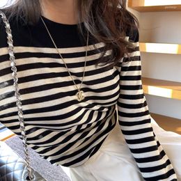 Women's Sweaters Ladies Korean Fashion Knitwears Women Crew-neck Striped Loose Knitted Sweater Female Casual Pullover Tops Lady Commuting