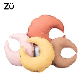 Plush Dolls ZU Spring Summer Sofa Hug Pillow 4 Colour Moon Soft Toy Cotton Stuffed Shaped Throw Children Nursery Room Decoration 230603