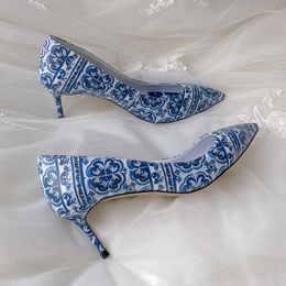 Dress Shoes Classics Stiletto Pumps With Blue And White Porcelain Print Designer Flower Pattern Party Banquet Womens High Heel Summer