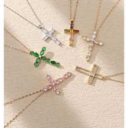 Pendant Necklaces 2023 Luxury Crystal Cross Necklace Golden Silver Colour Female Gift For Men Women Drop Neck Jewellery