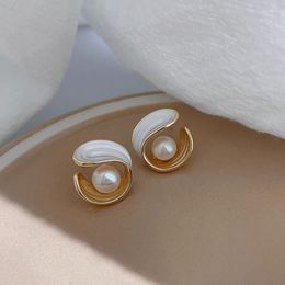 Stud Earrings 2023 Korean Elegant Cute Shell Pearl For Women Girls Irregular Metal Circle Brincos Jewellery Gifts