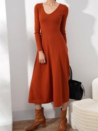 Casual Dresses CamKemsey French Retro V Neck Sheath Sweater Dress Women Slim High Waist Stretched Knitted Pleated Vestidos 2023 Autumn