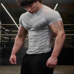 Männlicher Designer Tough Guy Kurzarm-Muskel-Männerdruck Trendige Marke Fitness-Sport-T-Shirt Strumpfhosen Stretch Schweißableitend Lauftraining