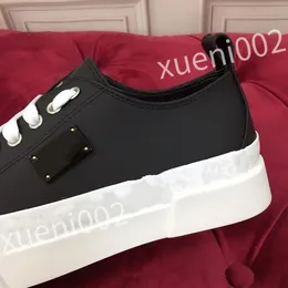 2023 Top Luxury Designers sneaker Casual Shoes Mens Womens Leather Lace Up Sneakers White Black Trainers Jogging Walking