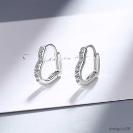 Charm New Arrival Female Small Silver Needle Heart Shaped Prevent Stud Earrings For Women R230605