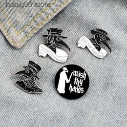 Pins Brooches Personalized and creative alloy brooch crow mouth enamel collar baked paint brooch pin badge T230605