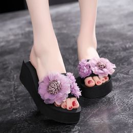 2023 Korean Bohemian Word Slipper Womens Fashion Wear Sandals and Slippers Muffins Thick-soled Wedges and Non-slip Beach Shoes.
