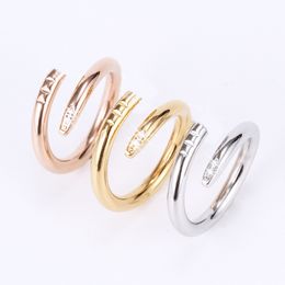 Brand designer Love Rings Womens Band Ring Jewelry 925 silve Nail European And American Fashion Street Casual Couple Classic Gold Silver Rose Optional Size 5-10