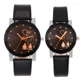 Wristwatches Fashion Casual Couple Watch Men Women Watches Leather Band Analogue Quartz Relogio Feminino