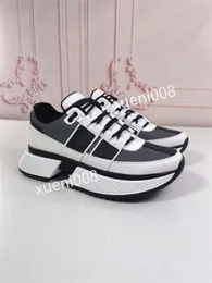 top Mens Classics Casual shoes designer leather lace-up sneaker fashion Running Trainers Letters woman shoes Flat Printed gym sneakers