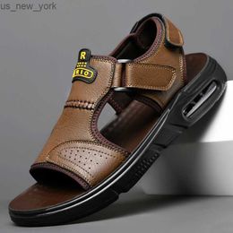 Mens Summer Cow Leather Sandals 2023 New Designer Leisure Sports Driving Outside Wear Beach Shoes Men's Air Cushion Slippers L230518