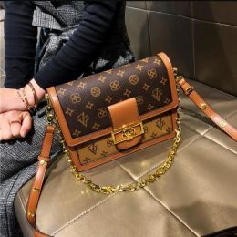 2023 Tote Bags Women messenger bag Fashion designers bags womens louiseitys Mini Shoulder Lady Totes purse handbag crossbody backpack wallet