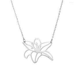 Pendant Necklaces Trendy Geometrical Flower Pattern Hollow Out Stainless Steel Women Clavicle Necklace Jewellery