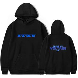 Mens Hoodies Sweatshirts Kpop ITZY Voltage Merch for Unisex Pop Fashion Warm Soft Sweatshirt 230605