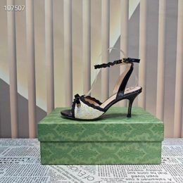 2023 Fashion Summer Sandals Designer Leather Women's High Heels Sexy Metal Buckle Large Office Red Shoes Large size 35-42