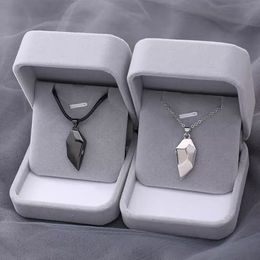 Pendant Necklaces Korean Fashion Magnetic Couple Necklace For Lovers Gothic Punk Heart Pendant Necklace For Men Women Necklaces Party Gift Jewelry 230605