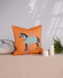 Luxury Embroidered Pattern carriage Signage Horse soft velvet material Pillow Case Cushion Cover Family Fabric Decoration Pillow cushion cover 2023070912