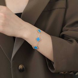 Ожерелья браслетов очарования цветочные изящные двухсторонние из пяти листовых трав браслет высокий красочный титановый стальное ожерелье с ограниченным