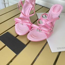 Fashion Women Sandals Pumps Luxury Jenlove W Metal Letters Decoration Italy Classic Bowknot Clare Sling Slingback Design Wedding Party High Heels Sandal Box EU 35-43