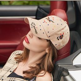 Casual Ball Caps Durable Fashional and Breathable Curved-brim Hats with Three Dimensional Embroidery