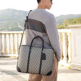 Luxurys Designers Bags Briefcase Men Business Fashion Package Hots Sale Laptop Computer Bag Leather Crossbody Messenger Bag High Capacity Shoulder Handbags