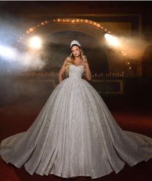 Luxury Ball Gown Wedding Dresses V Neck Sleeveless Sequins Appliques Beaded Floor Length Ruffles 3D Lace Diamonds Lace-up Bridal Gowns Plus Size Vestido de novia