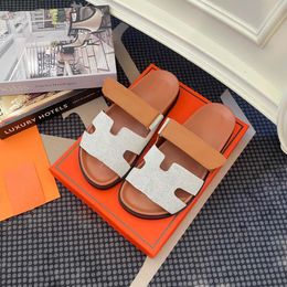 2024 Summer Flat Bottom One Piece Color Block Outerwear Sandals Versatile Beach Slippers Sandals Chypre Sandals