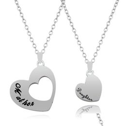Pendant Necklaces 2Pcs/Set Mother Daughter Heart Necklace Stainless Steel Splicing Engraved Letter Love For Women Girls Mom Jewellery Dh0Oa