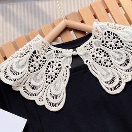 Bow Ties Vintage Women Fake Collar Shawl Wrap Hollow Out Floral Lace Shirt Detachable Collars Girls Necklace Lapel Short Capelet Scarf