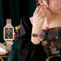 Wristwatches Black Fritillaria Dial Design Light Luxury Women's Watch Casual Niche Fashion Quartz Wrist High Quality Steel Band