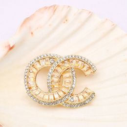 20Color Luxury Women Men Designer Brand Letter Brooches 18K Gold Plated Elegant Zircon Jewellery Brooch Charm Pin Marry Christmas Party Gift Accessorie