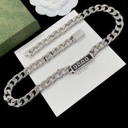 New Designer Silver Necklace Chain Choker for Unisex Fashion Letter Bracelets Gold Chain Supply Charm Necklaces