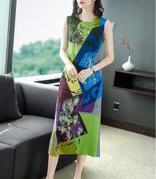 2023 New Luxury ISSEY Pleated Light Luxury Dress Temperament Digital Print Dress