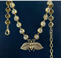 Designer Biene Halsketten Schmuck-Set für Frauen Vintage Kupfer Kristall Halskette Ohrring Armbänder Frauen Schmuck Zubehör