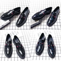 High Quality Glossy LoaferClassic Comfortable Crocodile Business Leather Shoes New Pointed Head Genuine Leather Men Shoes Size 37-45