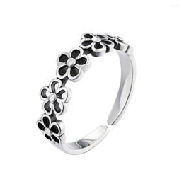 Cluster Rings Huitan Unique Design Hollow Black Flower Finger Ring Opening Adjustable Women Fashion Contracted Accessories Girl Gifts