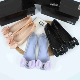 Primavera 2023 Melissa Sapatos femininos Jelly para escritório Sapatos baixos femininos bico fino bico quadrado Laço Sapatos solteiros feminino S L230518