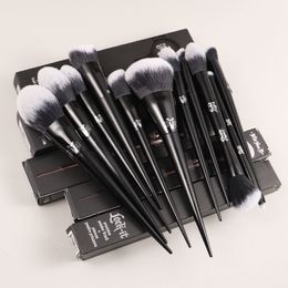 Kat Von D makeup brushes Powder Foundation Blush Make up Brushes Eyeshadow brush with Retail box Makeup Tools