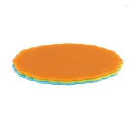 Table Mats 10.5cm Round Heat Resistant Silicone Mat Drink Cup Coasters Non-slip Pot Holder Placemat Kitchen Accessories