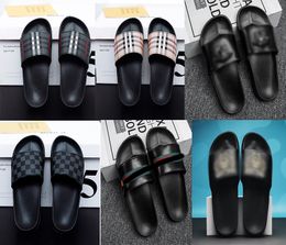 Men fashion Slides shoes Slippers Metal buckle Tiger head Sandals Beach Slide Flat Designer Classic Plaid pattern sneakers size 39-46