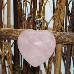 Pendant Necklaces Fashion Lovely Unique Design High Quality Rose Pink Crystal Quartz Jades Stone Heart Shape Pandent Charms Jewelry 30mm